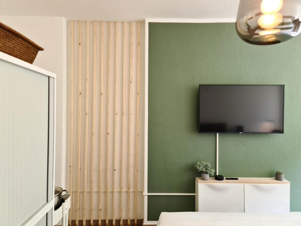 Schoene Ferienwohnung Im Zentrum Mit Self Check-In Und Free Wifi Есен Екстериор снимка